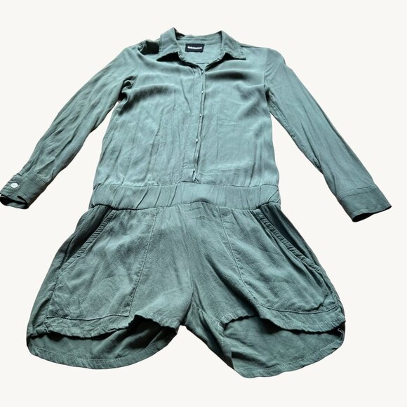 Monrow Size XS Laurel Green Button Up Long Sleeve Collared Elastic Waist Romper - Picture 2 of 15